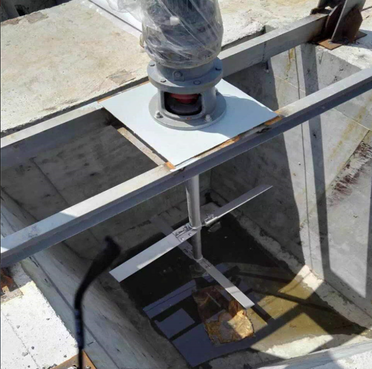 如何結合運行依據來操作絮凝攪拌機