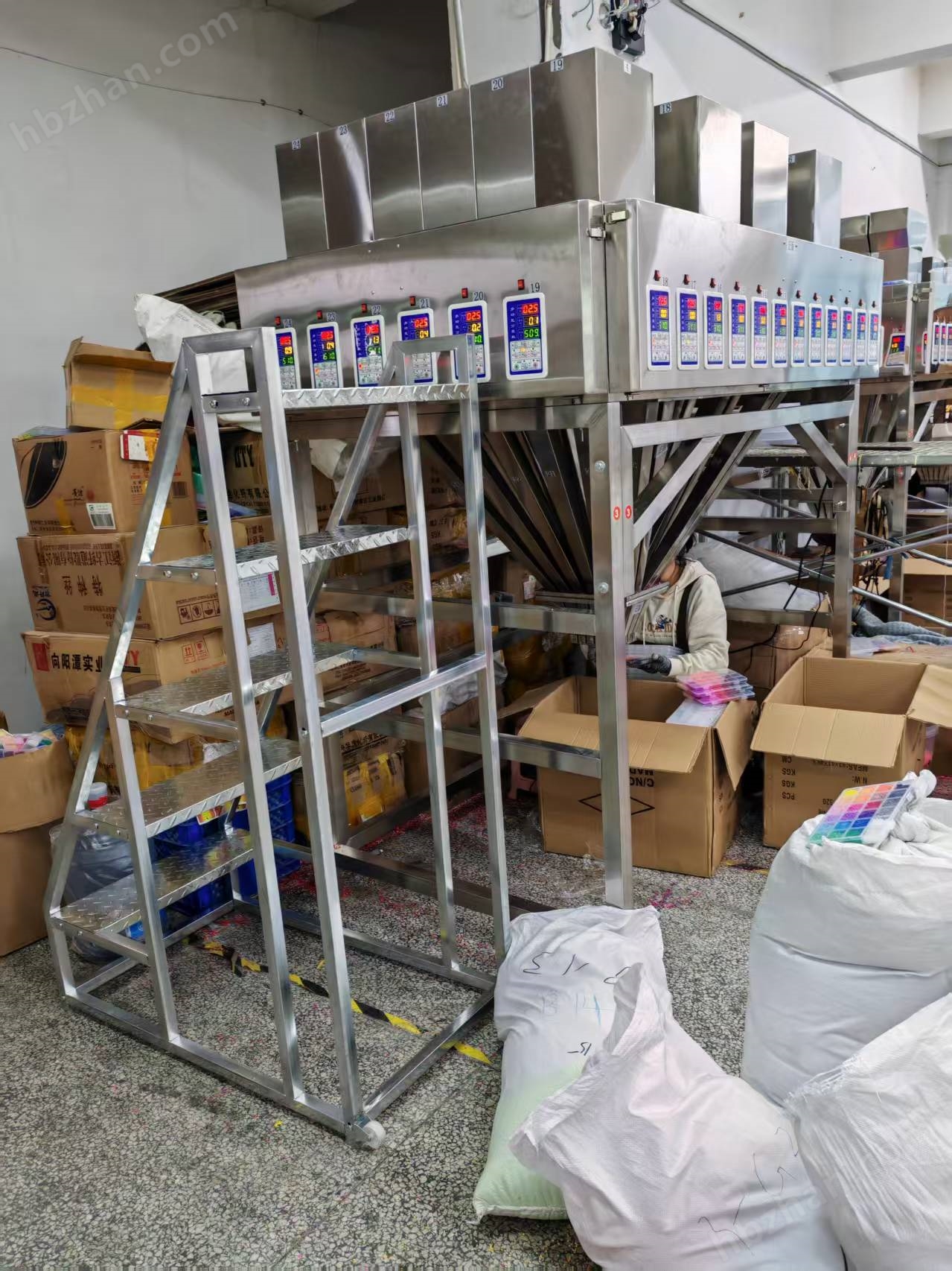 28頭拼豆軟陶片顆粒自動分裝機多少錢一臺